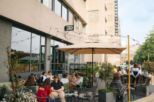 The Social Hub Amsterdam West - Accommodation and Amenities
