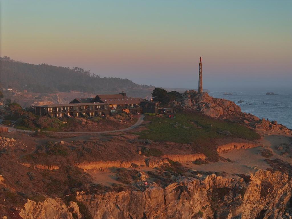 Timber Cove Resort - Dining and Amenities