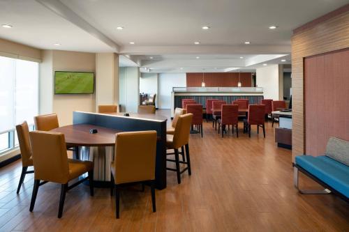 TownePlace Suites Fresno Clovis - Impressive Facilities and Amenities