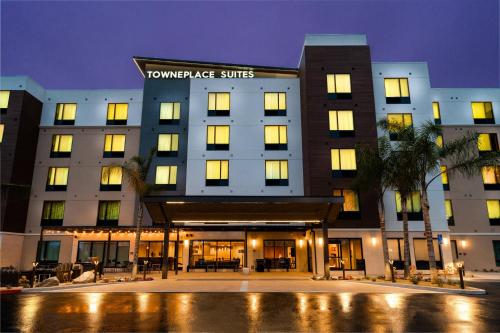 TownePlace Suites Irvine Lake Forest - Convenient Location