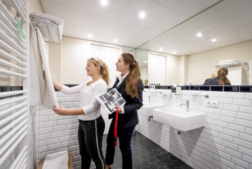 Training Hotel De Rooi Pannen Breda - Guest Experience and Amenities