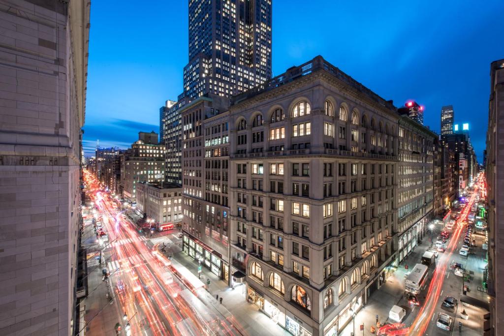 U Hotel Fifth Avenue, Empire State Building - Room Features and Amenities