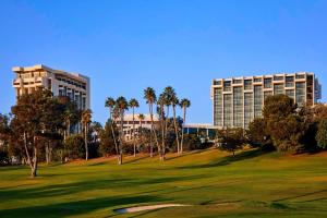 VEA Newport Beach, a Marriott Resort & Spa - Exceptional Dining Options