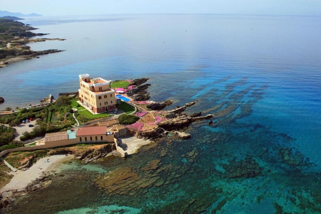 Villa Las Tronas Hotel & SPA - Location and Accessibility