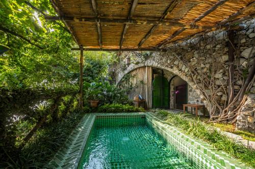 Villa Treville - Accommodations and Amenities