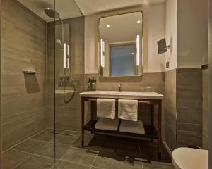 Voco the Hague, an IHG Hotel - Dining and Culinary Offerings