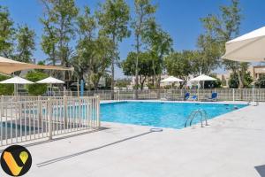Vogue Villa Near Golf/Ski Dubai/ Ibn Battuta Mall - Accommodations and Amenities