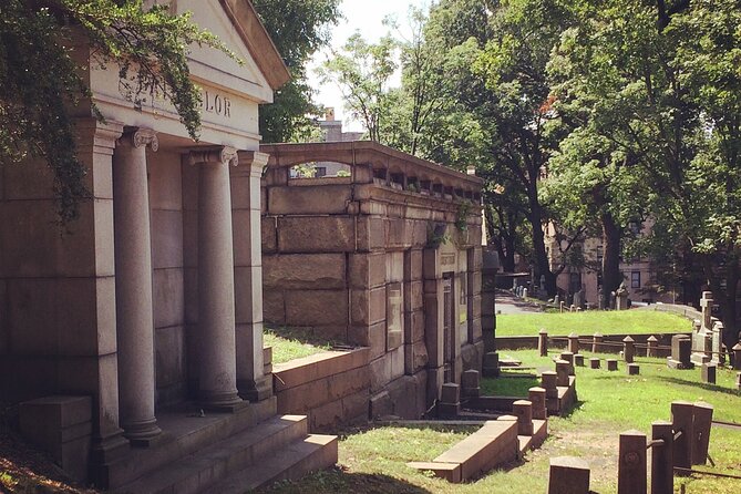 Wall Street Whispers: Trinity Tomb Trek - Meeting and End Points