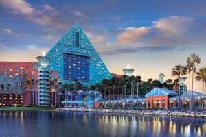 Walt Disney World Dolphin - Dining Experiences