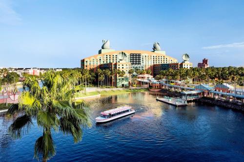 Walt Disney World Swan - Room Features and Amenities