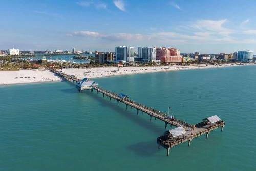 Wyndham Grand Clearwater Beach - Room Types and Amenities