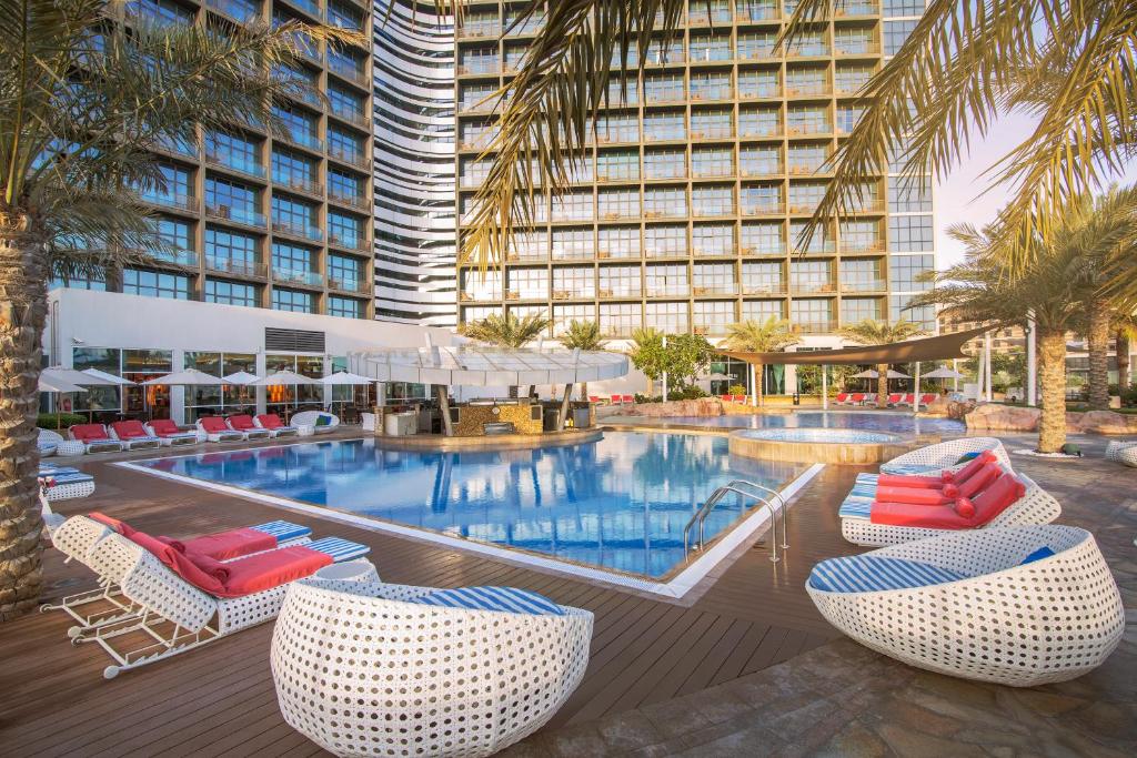Yas Island Rotana Abu Dhabi - Premium Accommodations and Amenities