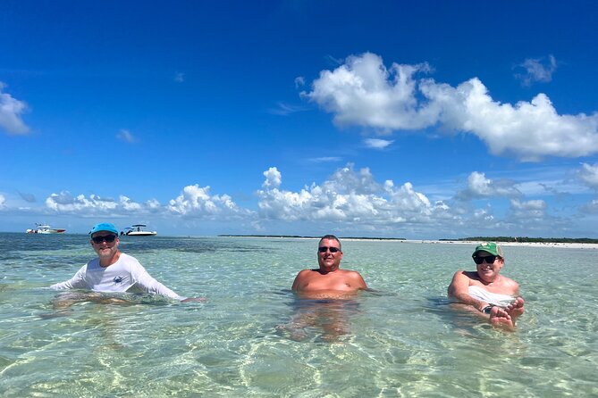 4 Hours 22 Hurricane Deck Boat Rental in Key West - Participant Information