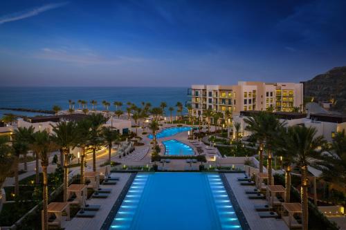 Address Beach Resort Fujairah - Check-in and Check-out