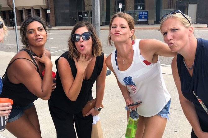 Adventurous Scavenger Hunt in Chicago by Crazy Dash - Meeting Information