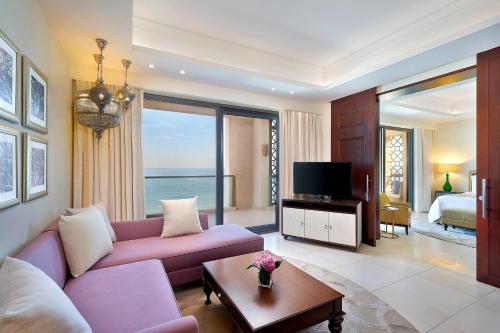 Ajman Saray, a Luxury Collection Resort, Ajman - Dining and Culinary Experience