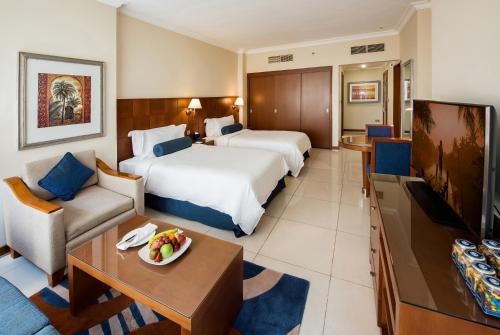 Al Rawda Arjaan by Rotana, Abu Dhabi - Dining and Cuisine