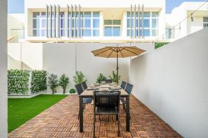 ALH Vacay - 3 Bedrooms Villa for Family - Location and Accessibility