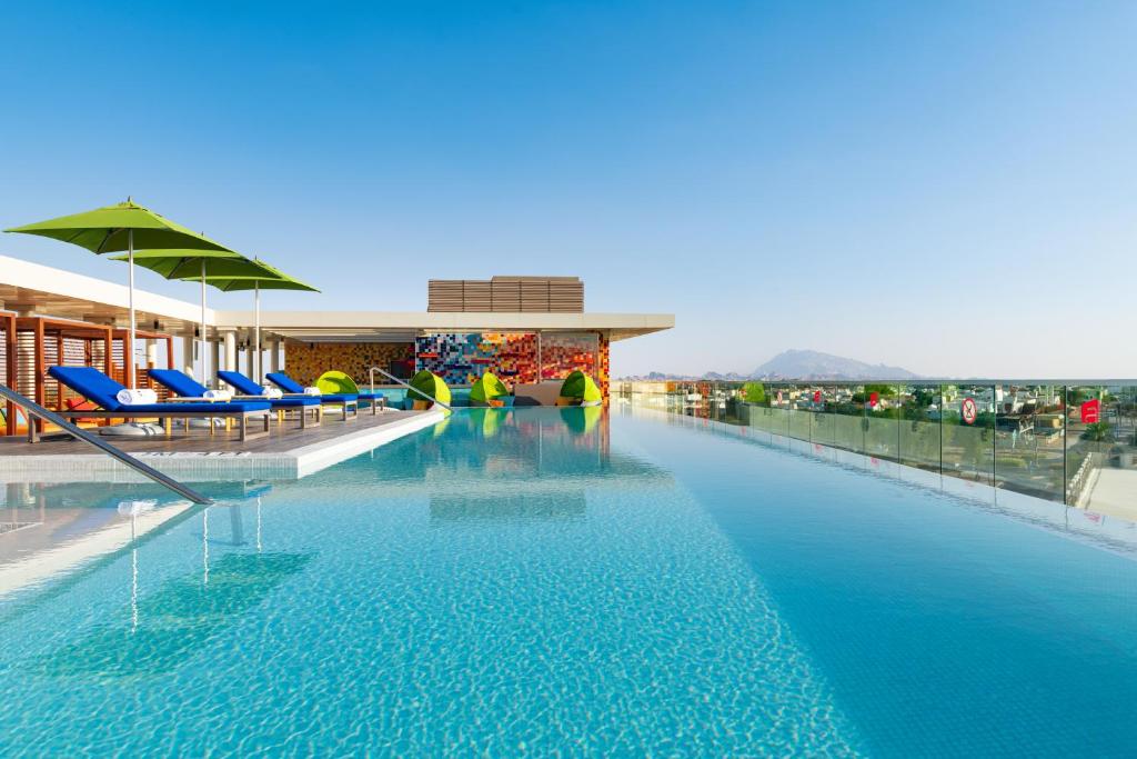 Aloft Al Ain - Dining Options
