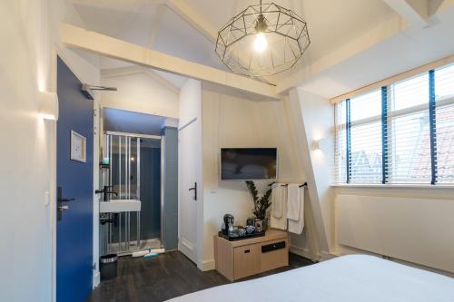 Amistad Hotel - Amenities and Services