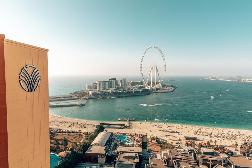 Amwaj Rotana, Jumeirah Beach - Dubai - Room Amenities and Features