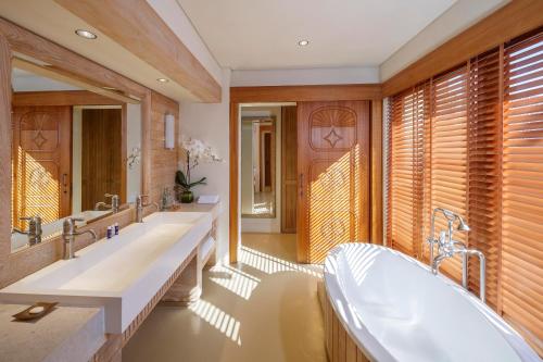 Anantara Sir Bani Yas Island Al Yamm Villa Resort - Guest Experience and Reviews