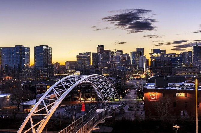 Arrival Private Transfer: Denver Airport DEN to Denver in Luxury Van - Pickup and Drop-off Process