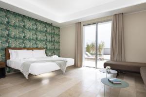 Assunta Tower Hotel - Guest Services and Amenities