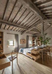 Badia Di Pomaio - Dining Options