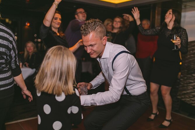 Bateaux New York Fathers Day Plated Dinner Cruise - Accessibility and Attire