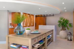 Beach Terrace - Facilities and Experiences