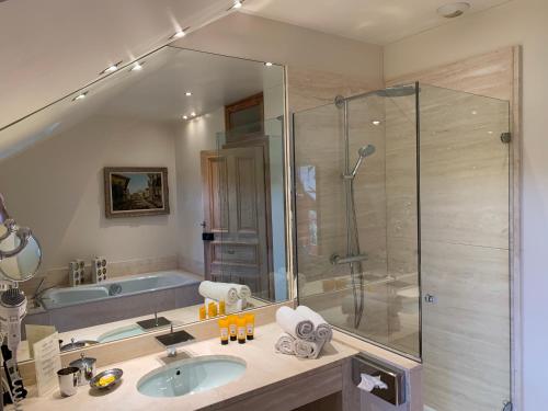 Beaumanoir Small Luxury Boutique Hotel - Amenities and Services