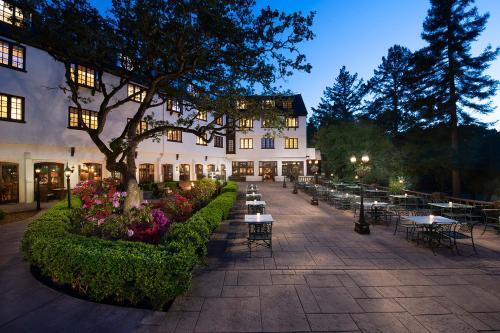 Benbow Historic Inn - Dining Options