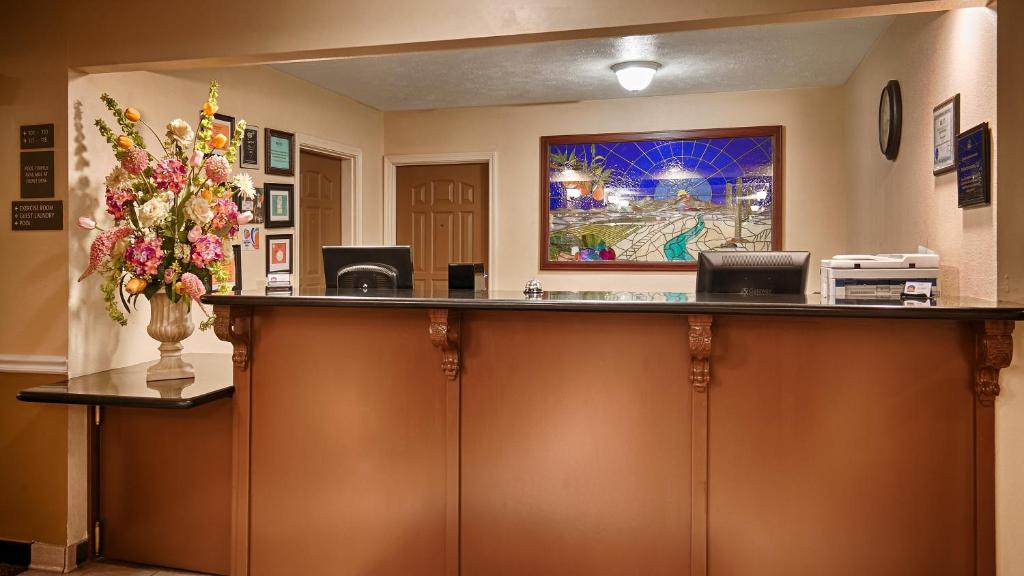 Best Western John Jay Inn Review