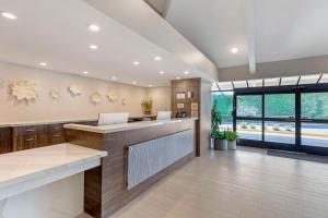 Best Western Plus Executive Inn - Booking and Policies