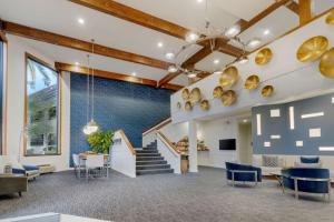 Best Western Plus Novato Oaks Inn - Room Amenities