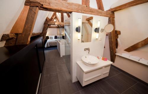 Bilderberg Château Holtmühle - Spacious Rooms and Amenities