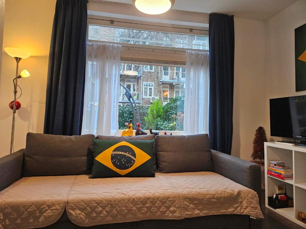 Bos En Lommer Hotel - Erasmus Park Area - Guest Ratings and Feedback