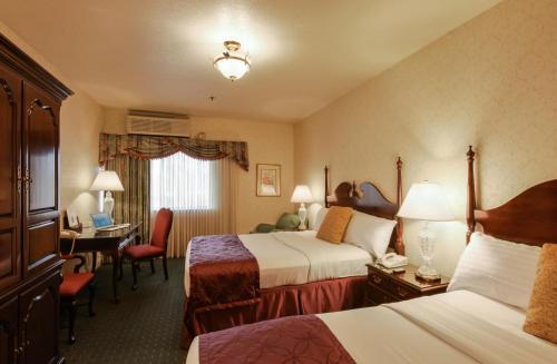 Carlyle Hotel - Guest Ratings and Reviews