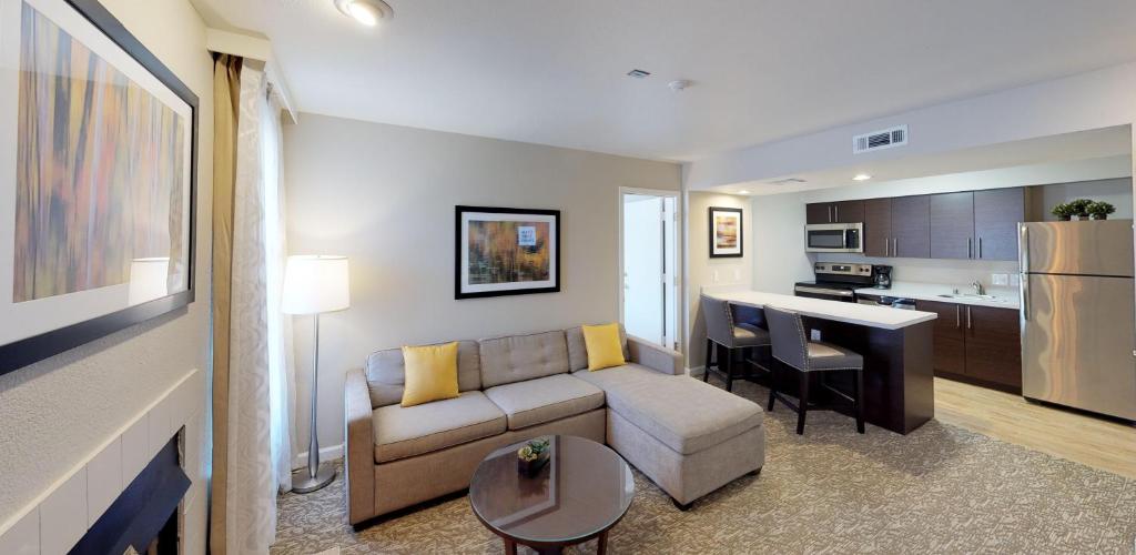 Chase Suite Hotel Newark Fremont - Room Types