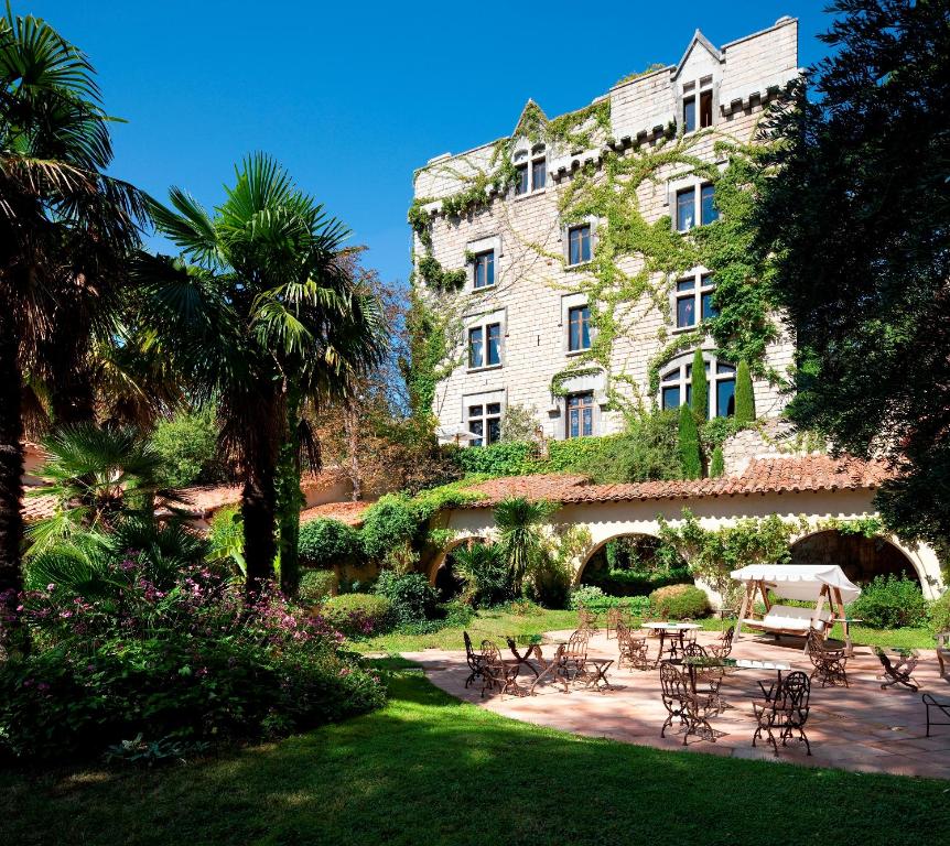 Château De Riell Review