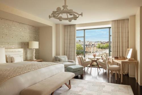 Cheval Blanc Paris & Dior Spa Cheval Blanc Paris - Luxurious Amenities and Facilities
