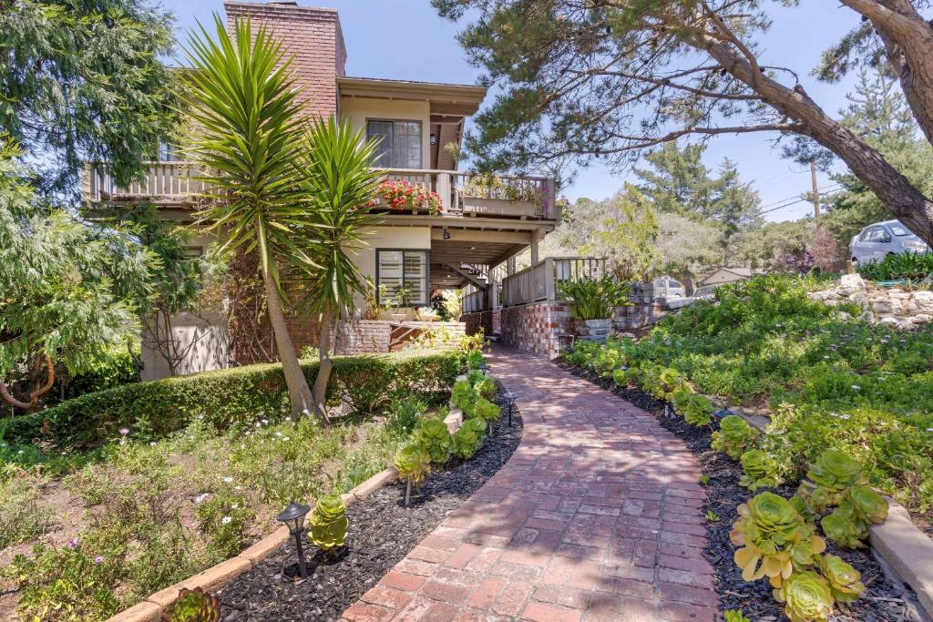 Comfort Inn Carmel By the Sea Review