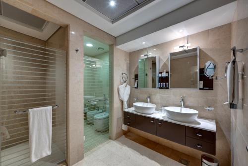 Copthorne Hotel Dubai - Dining Options