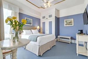 Cornell Hotel De France - Booking and Policies