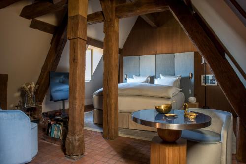 Cour Des Vosges - Evok Collection - Room Types and Features