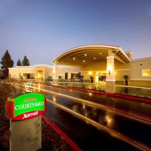 Courtyard by Marriott Sacramento Cal Expo - Dining and Culinary Offerings