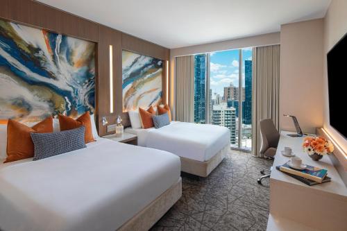 Courtyard New York Manhattan/Midtown West - Amenities and Facilities