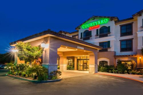 Courtyard Thousand Oaks Ventura County - Impressive Amenities