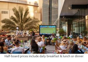 Crowne Plaza Dubai Marina, an IHG Hotel - Dining Experiences